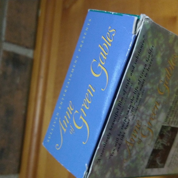 Anne of Green Gables  Drama Costume drama ‧ 3h 19m VHS movie - Picture 6 of 8